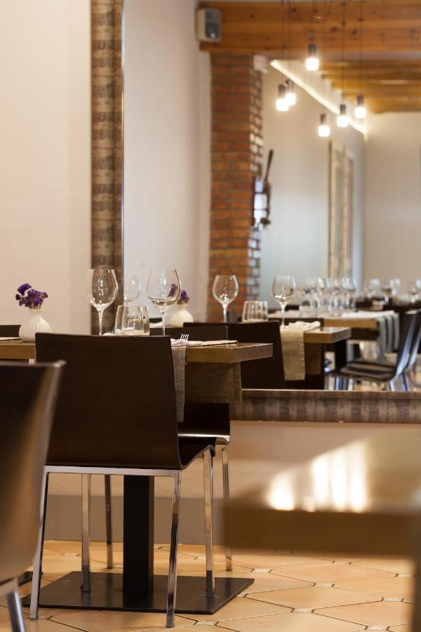 Hostal Restaurant Roma Cubells Dış mekan fotoğraf
